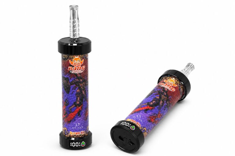 Zwei Ansichten des QQ BANG BLAZE 80K auf weißem Hintergrund mit sichtbarem Mundstück und Display